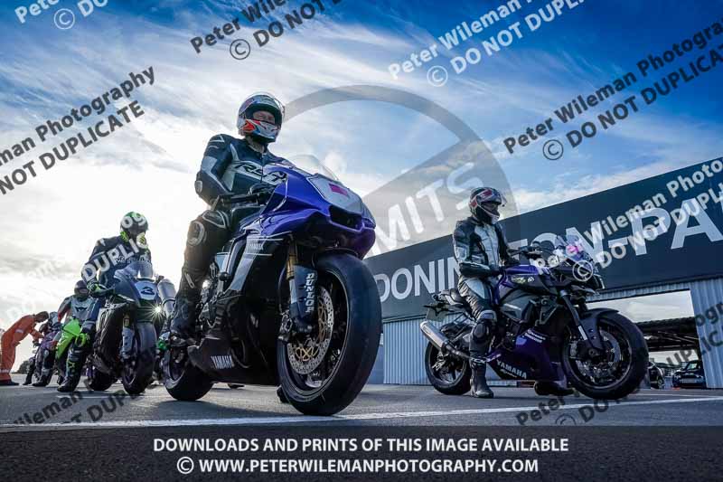 donington no limits trackday;donington park photographs;donington trackday photographs;no limits trackdays;peter wileman photography;trackday digital images;trackday photos